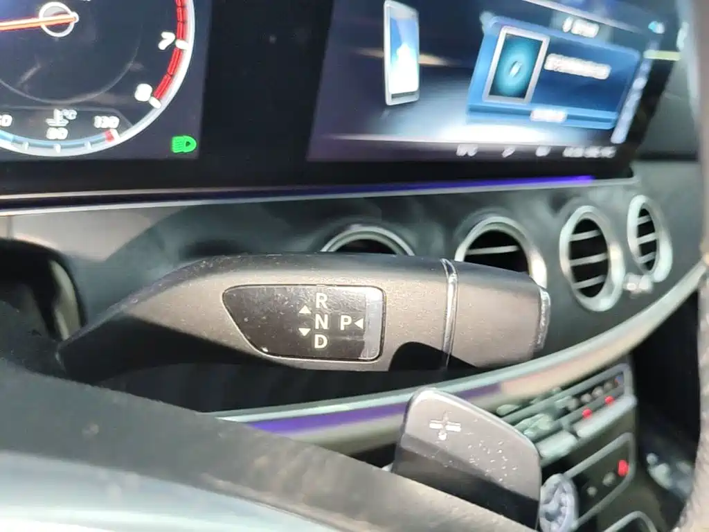 Mercedes-Benz E-Class 2017 — фото 14