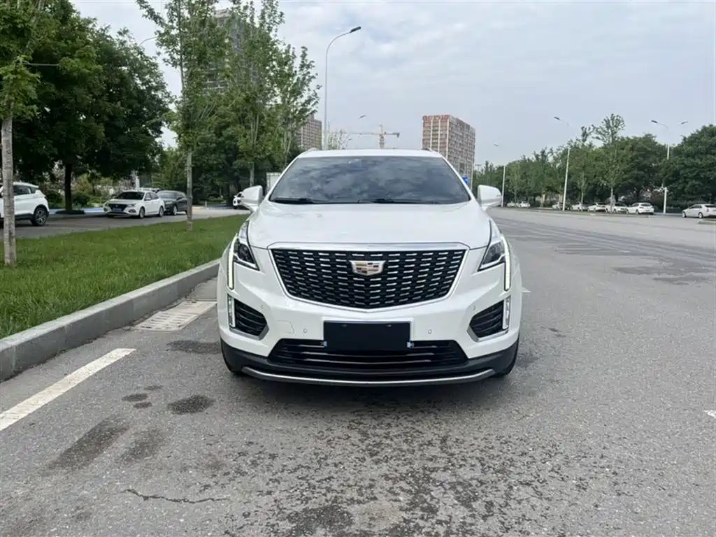 Cadillac XT5 2020 — фото 10