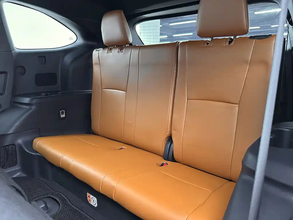 Toyota Crown Kluger 2022 — фото 12