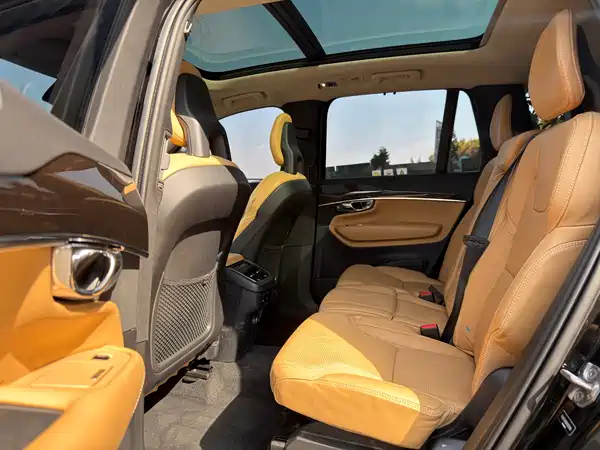 Volvo XC90 2015