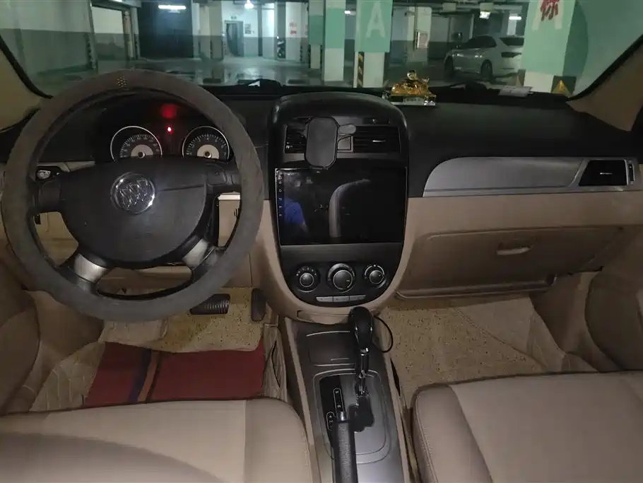 Buick Excelle 2014 — фото 12