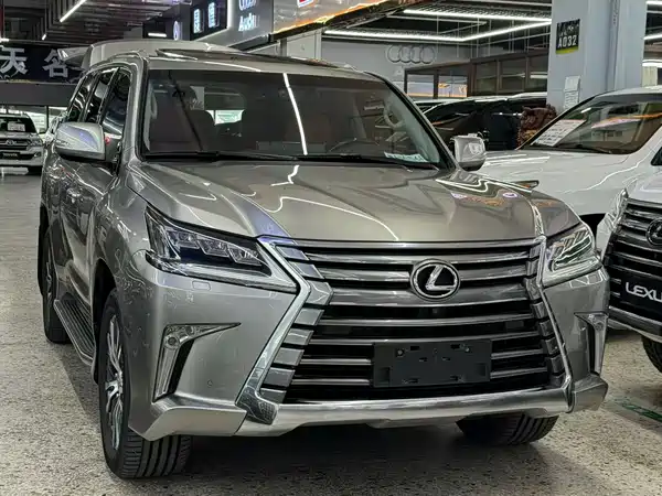 Lexus LX 2016