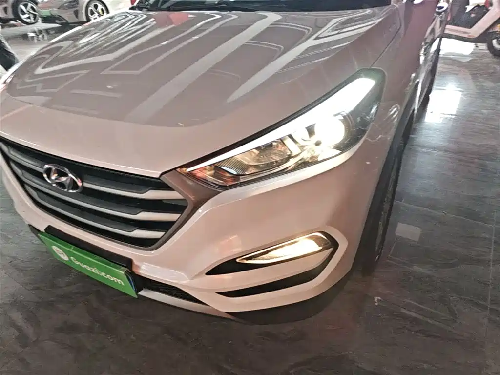Hyundai Tucson 2016 — фото 24