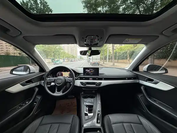 Audi A4L 2019