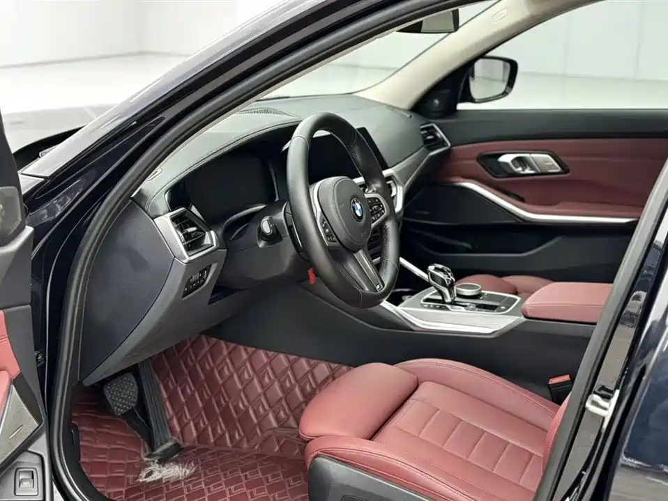 BMW 3 Series 2021