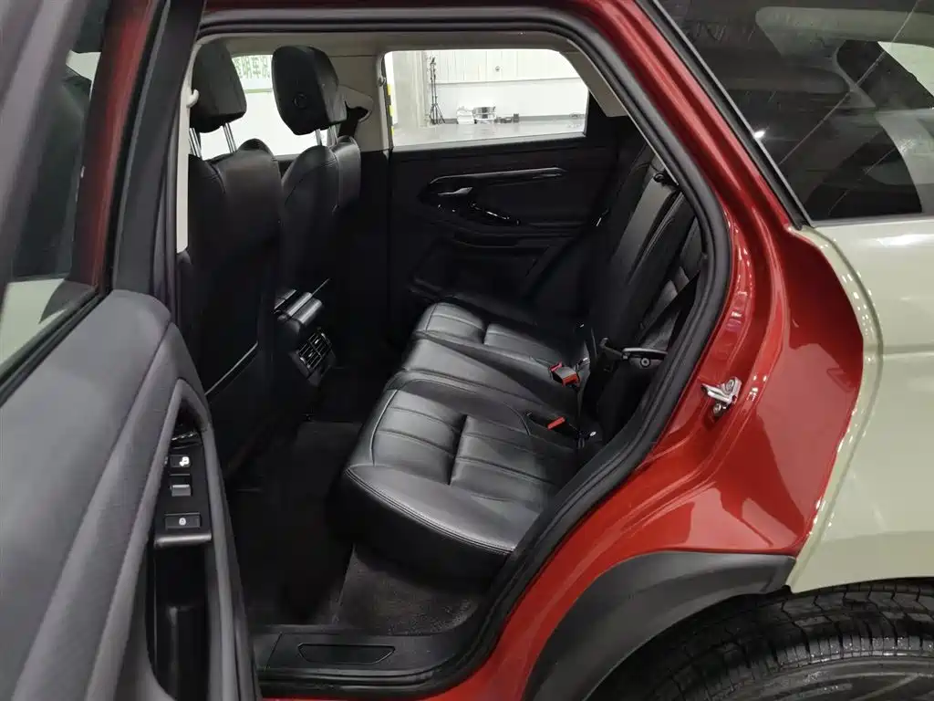 Land Rover Evoque 2021 — фото 15