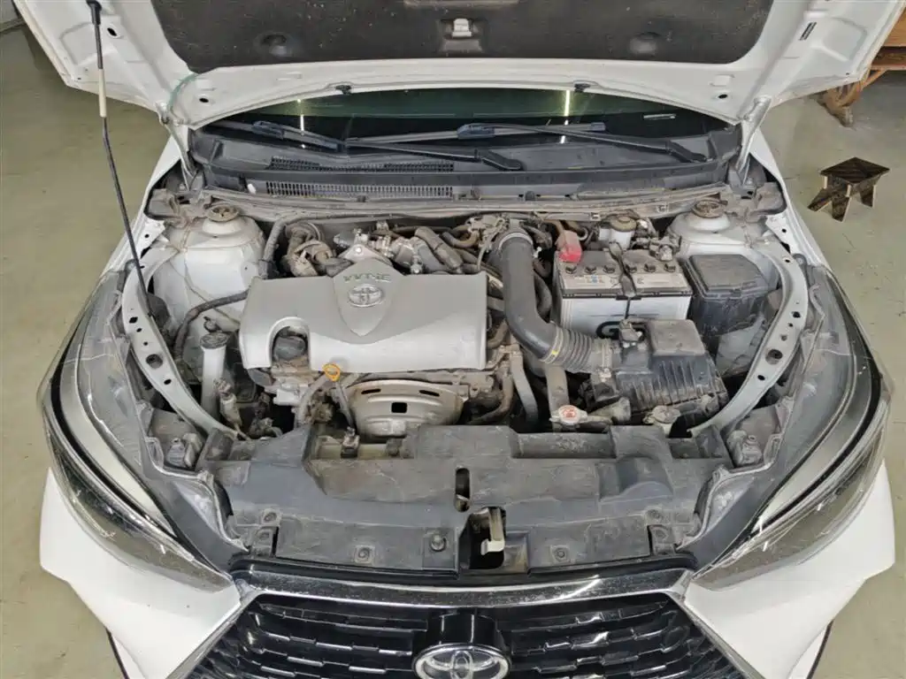 Toyota Yaris L 2020 — фото 19