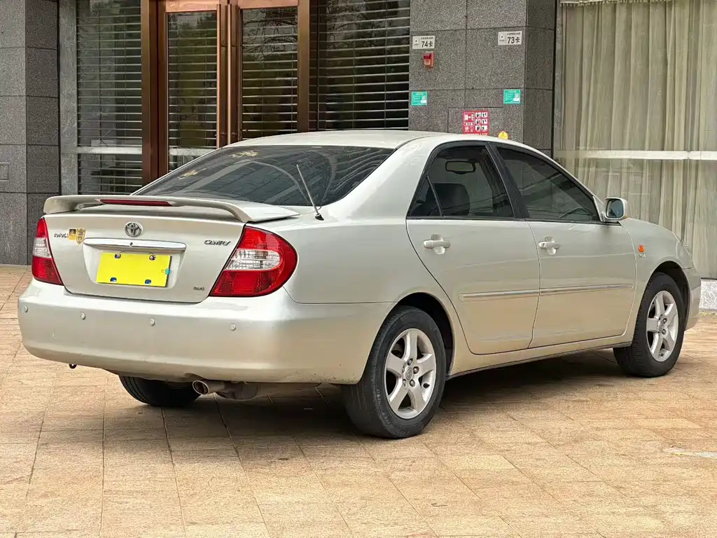 Toyota Camry 2002 — фото 6