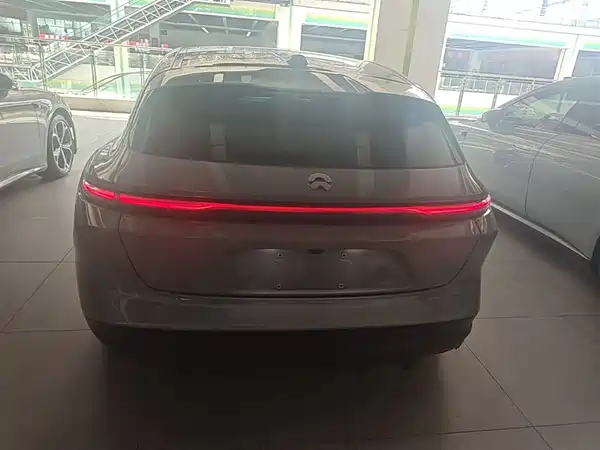 NIO ET5T 2024