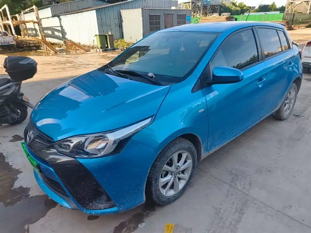 Toyota Yaris L 2018 — фото 2