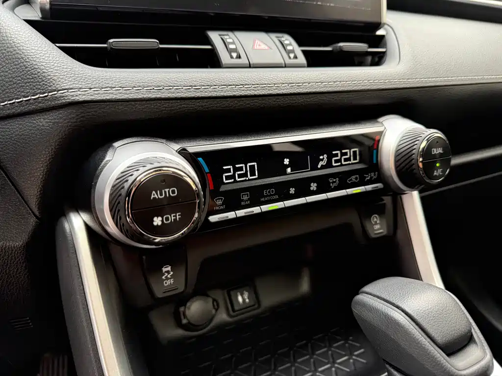 Toyota Wildlander 2021 — фото 16