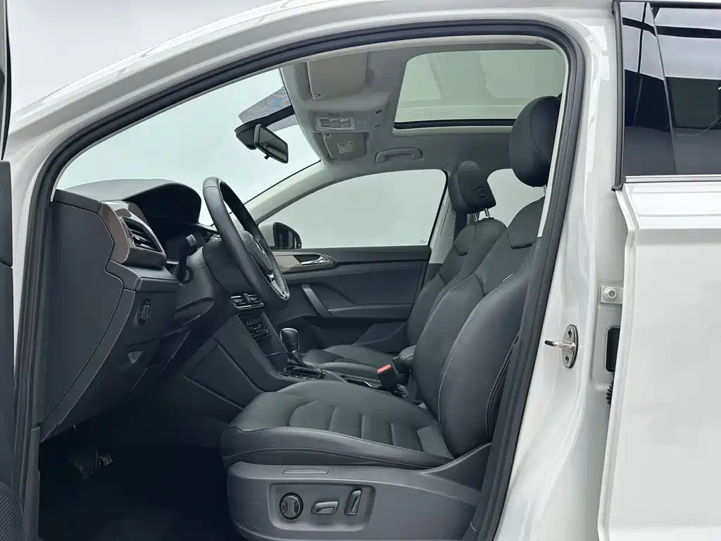 Volkswagen Tharu 2022