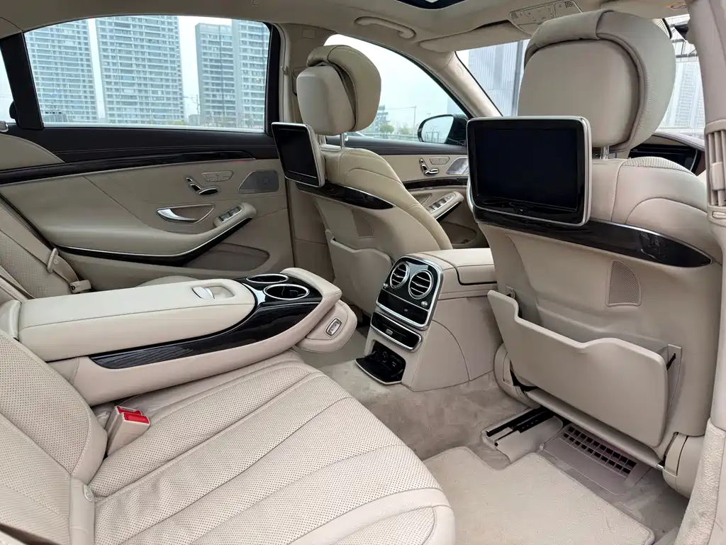 Mercedes-Benz S-Class 2015 — фото 18