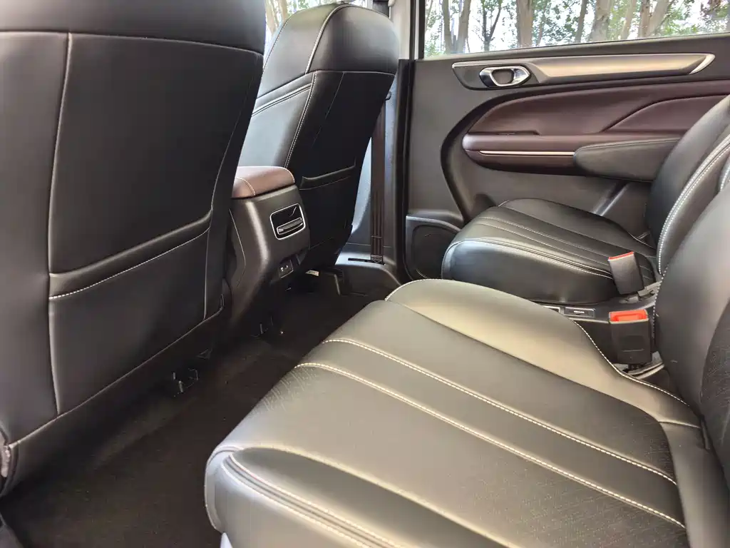 GAC Motor Trumpchi M6 2022 — фото 10