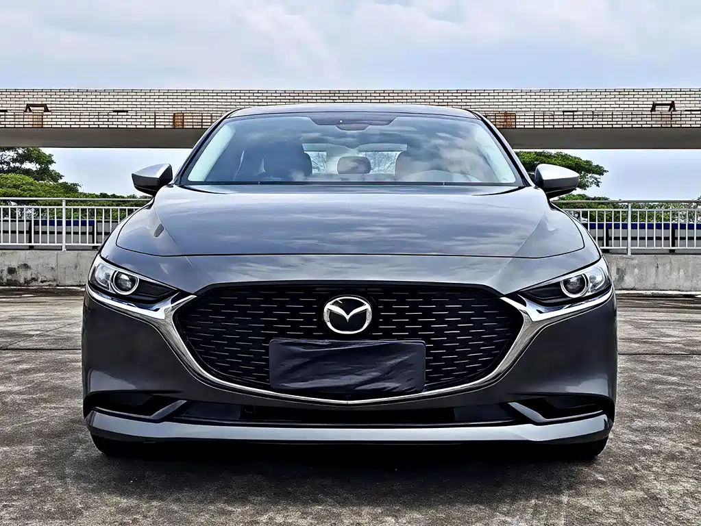 Mazda 3 Axela 2022
