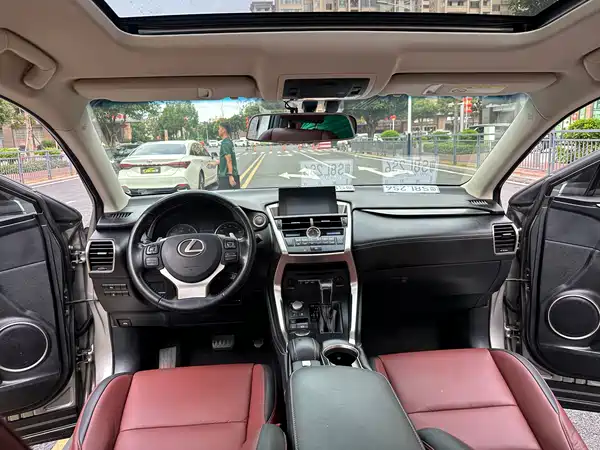 Lexus NX 2015