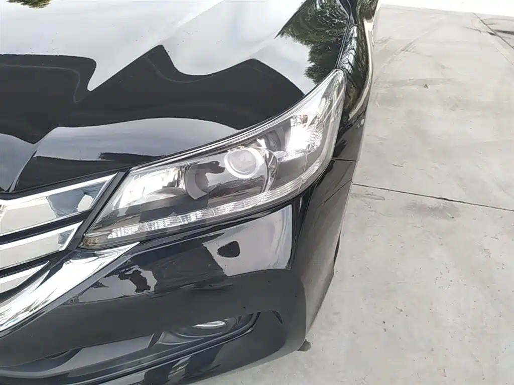 Honda Accord 2015 — фото 24