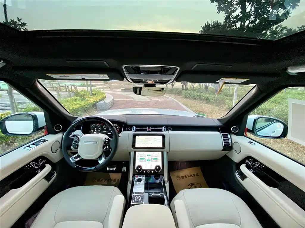 Land Rover Range Rover 2022 — фото 10