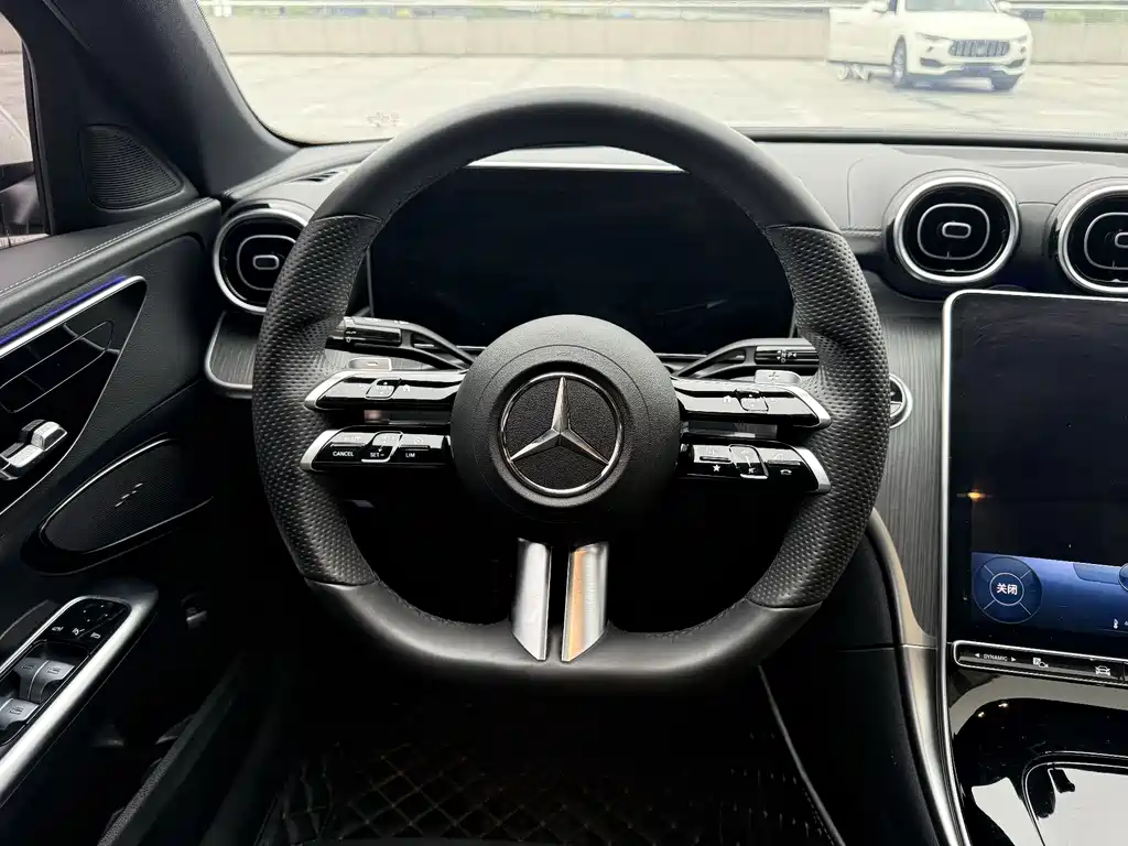 Mercedes-Benz C-Class 2022 — фото 20