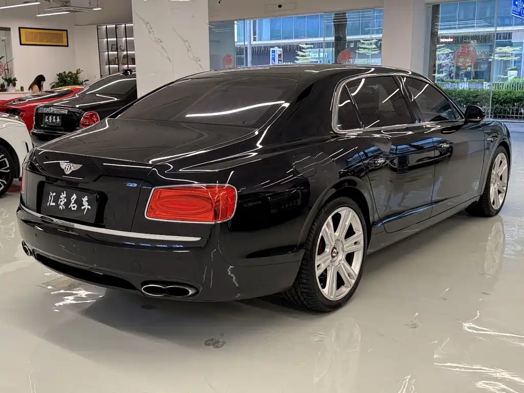 Bentley Flying Spur 2020 — фото 10