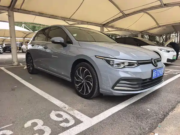 Volkswagen Golf 2022