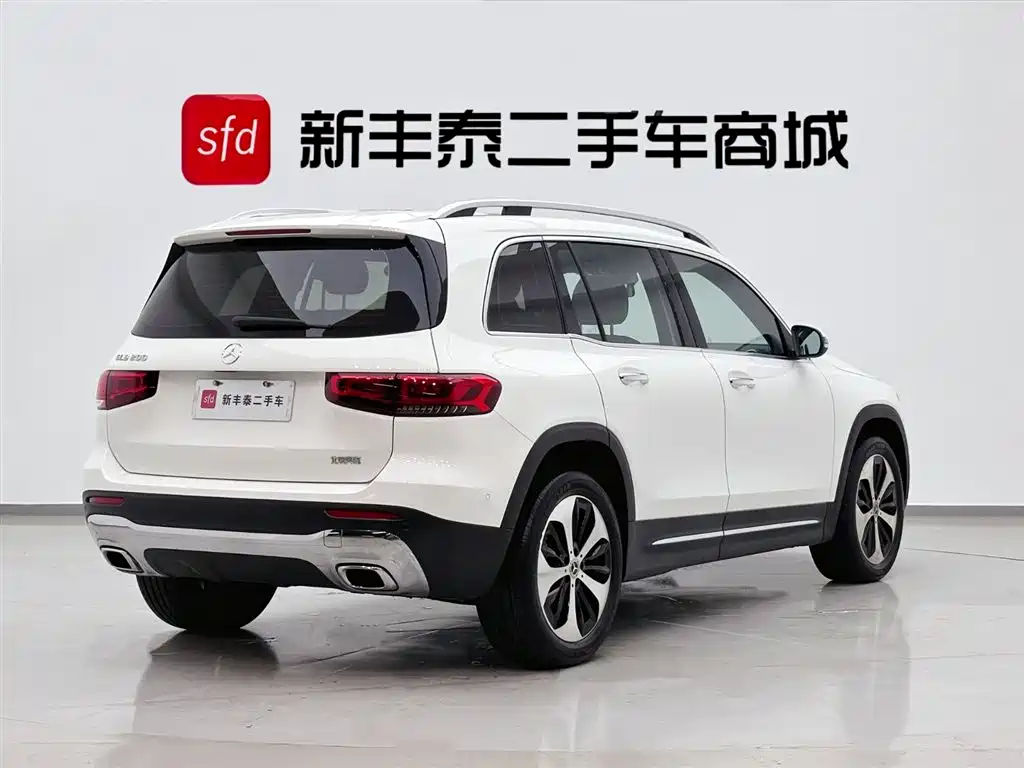 Mercedes-Benz GLB 2021