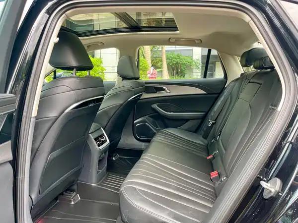 Hongqi H5 2023