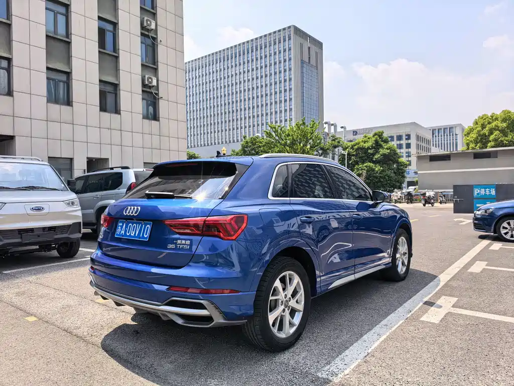 Audi Q3 2020 — фото 4
