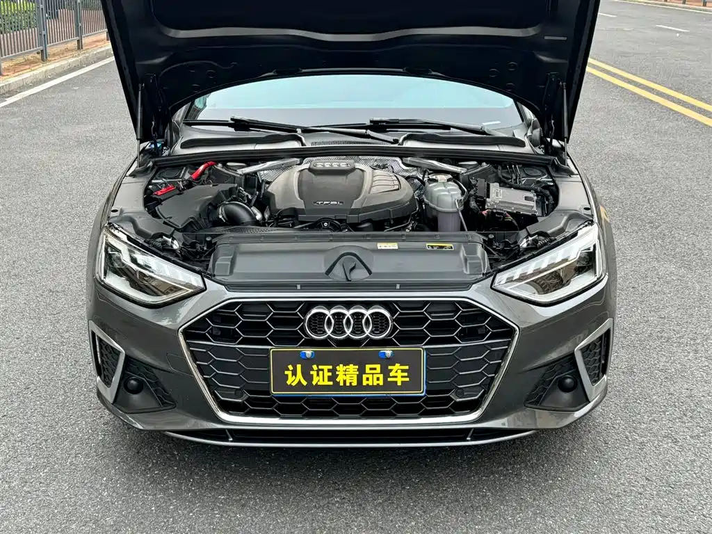 Audi A4L 2021 — фото 5