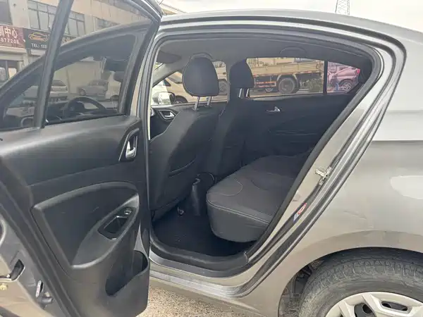 Brilliance H230 2012