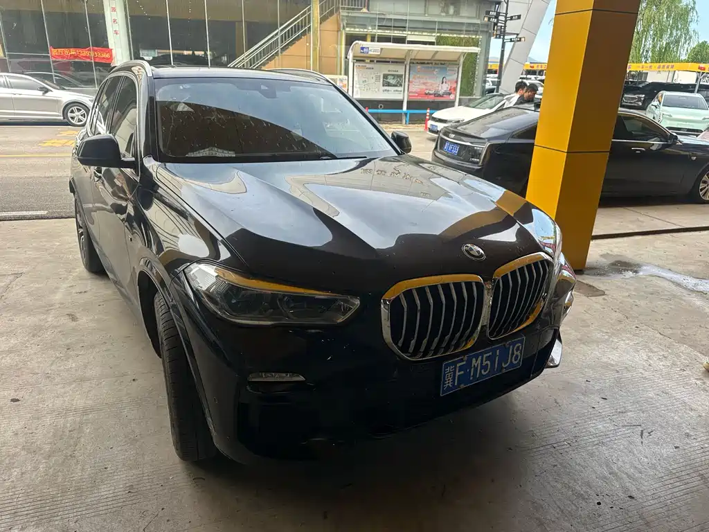 BMW X5 2020 — фото 1
