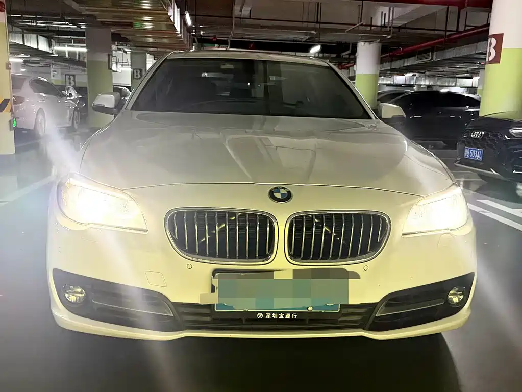 BMW 5 Series 2015 — фото 2