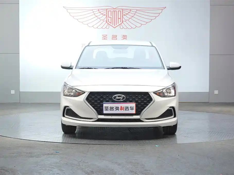 Hyundai Elantra 2021 — фото 3
