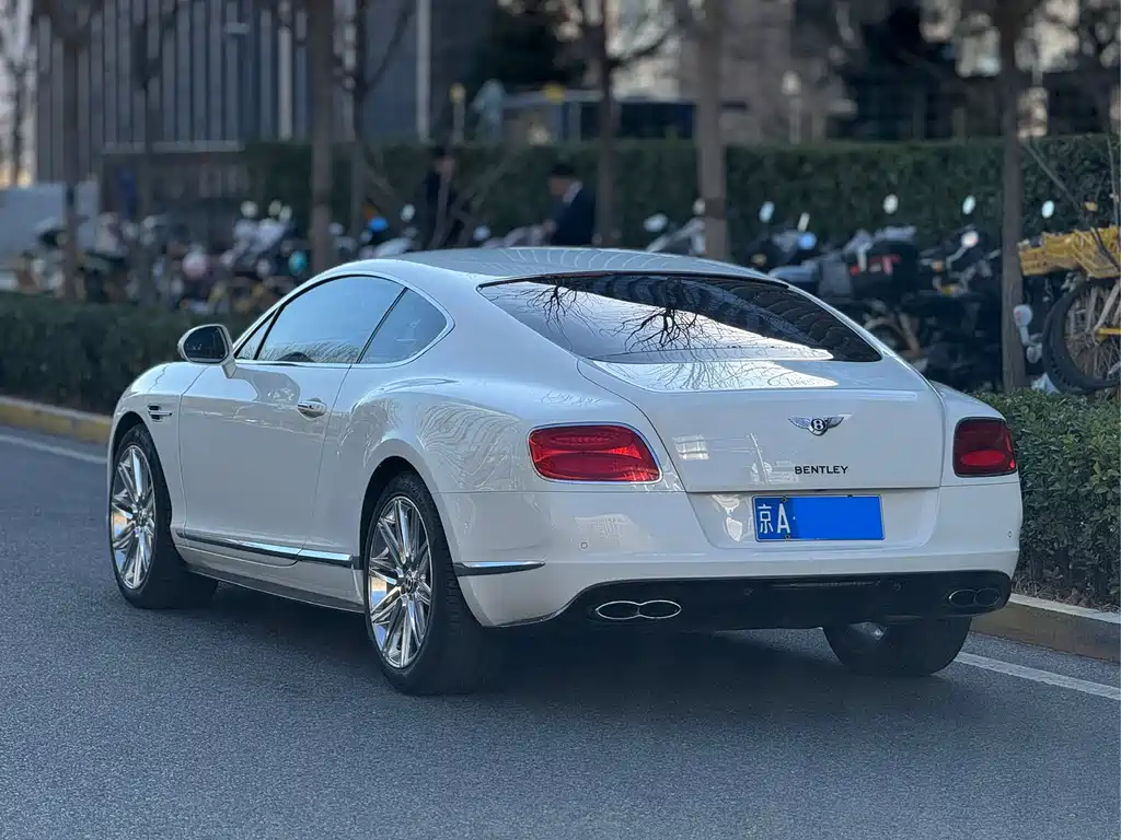 Bentley Continental 2014 — фото 4