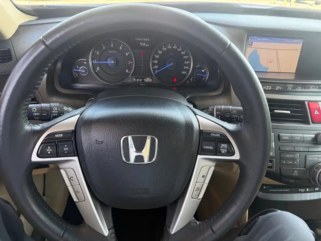 Honda Crosstour 2012 — фото 16