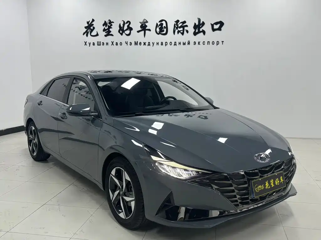 Hyundai Elantra 2022