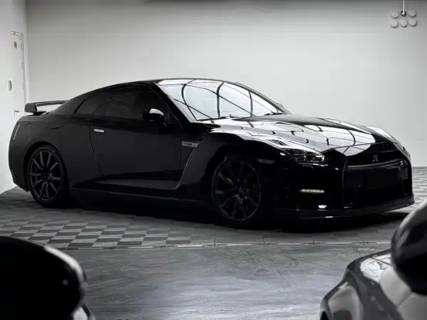 Nissan GT-R 2014