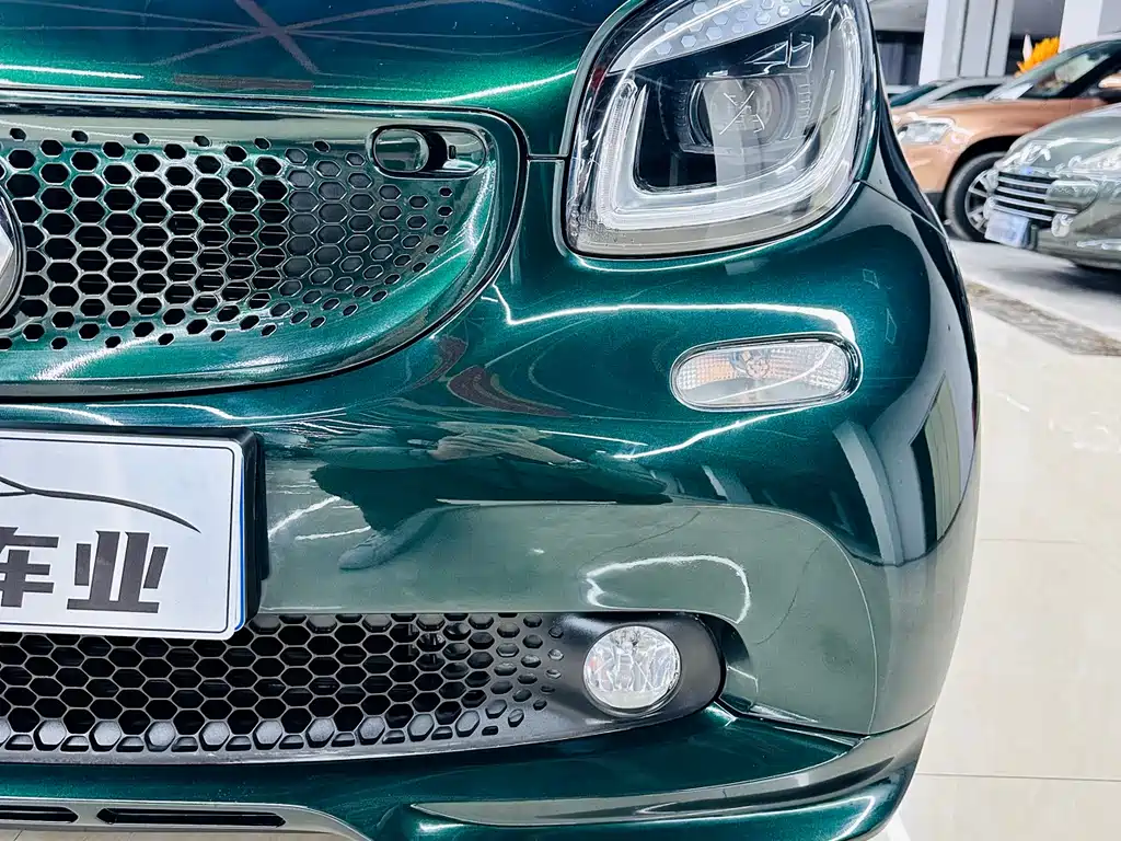smart Fortwo 2018 — фото 9