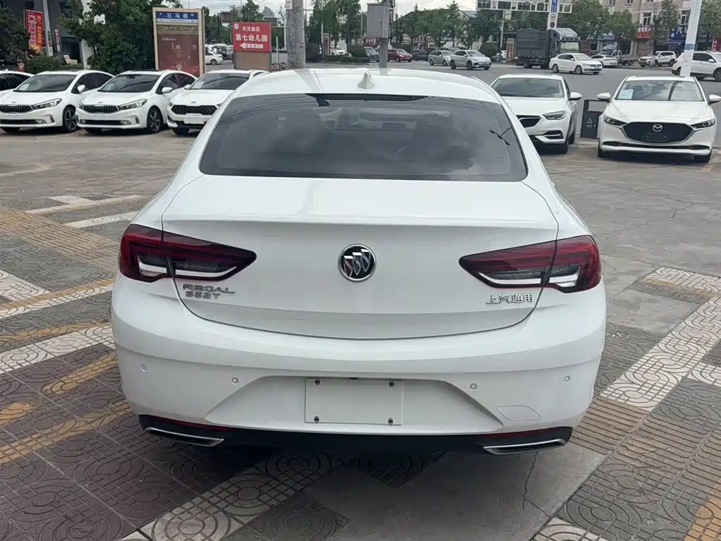 Buick Regal 2021 — фото 20