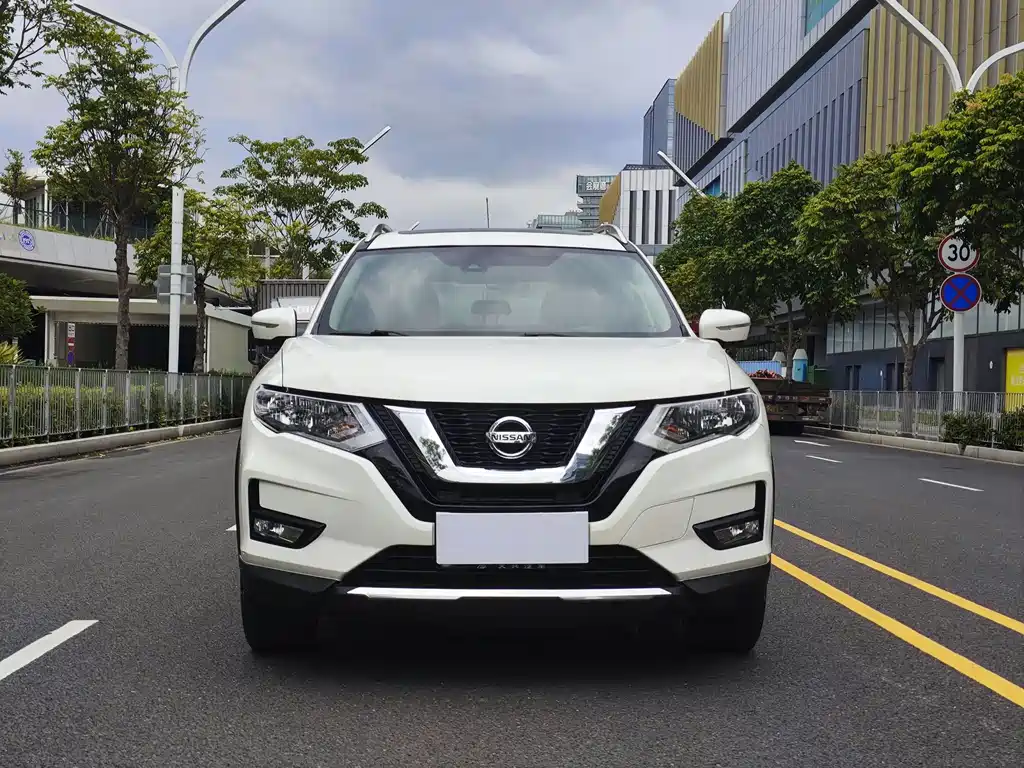 Nissan X-Trail 2017 — фото 2