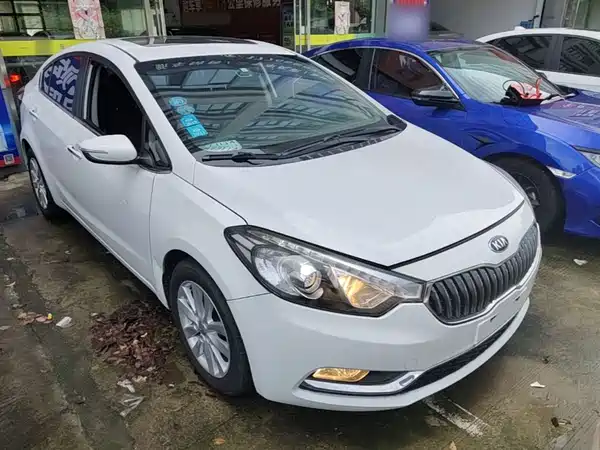 Kia K3 2015
