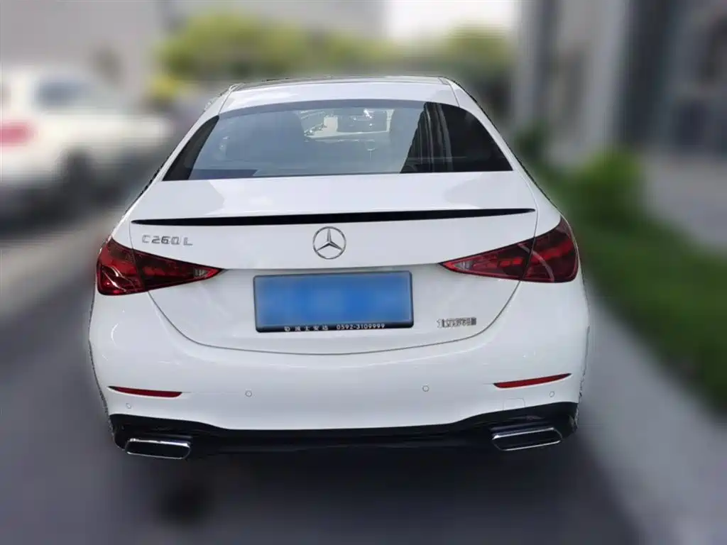 Mercedes-Benz C-Class 2024 — фото 10