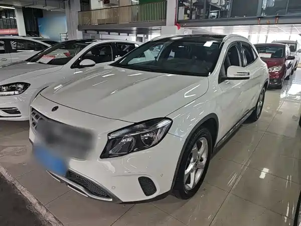 Mercedes-Benz GLA 2017