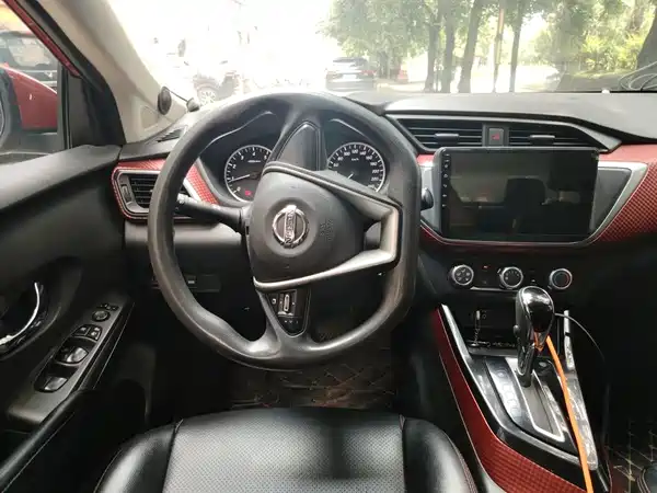 Nissan Bluebird 2019