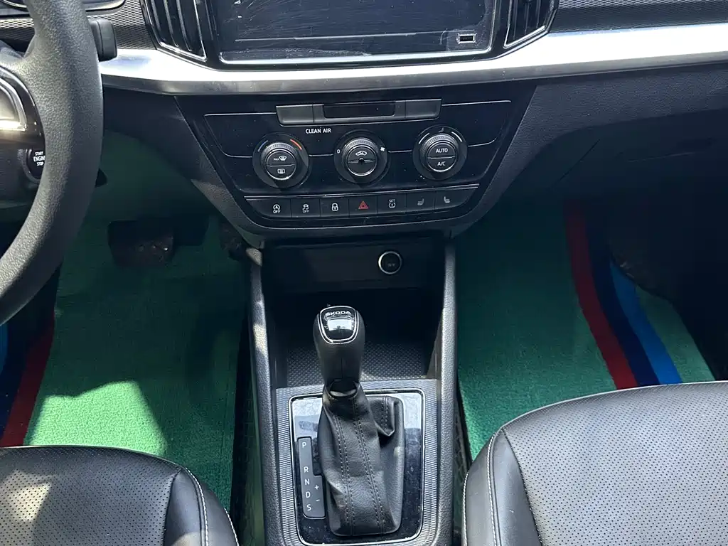 Skoda Kamiq 2023 — фото 13