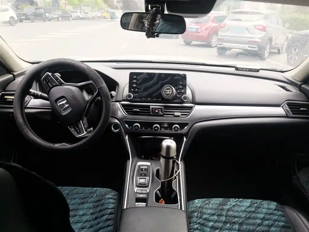 Honda Accord 2020 — фото 12