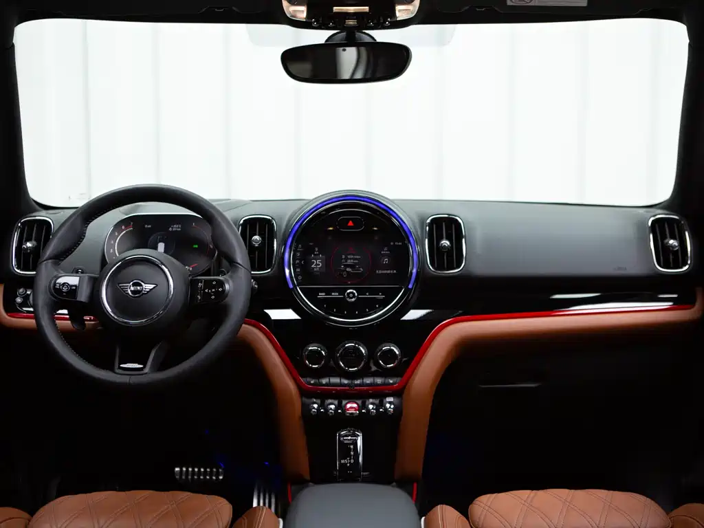 MINI JCW Countryman 2022 — фото 8