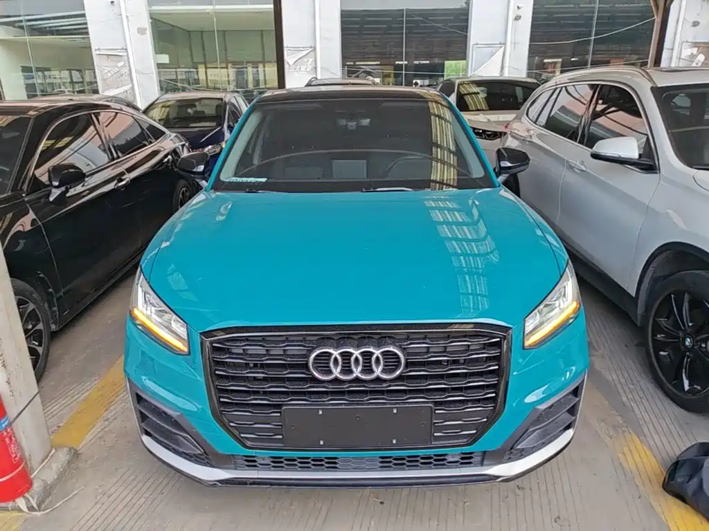 Audi Q2L 2020