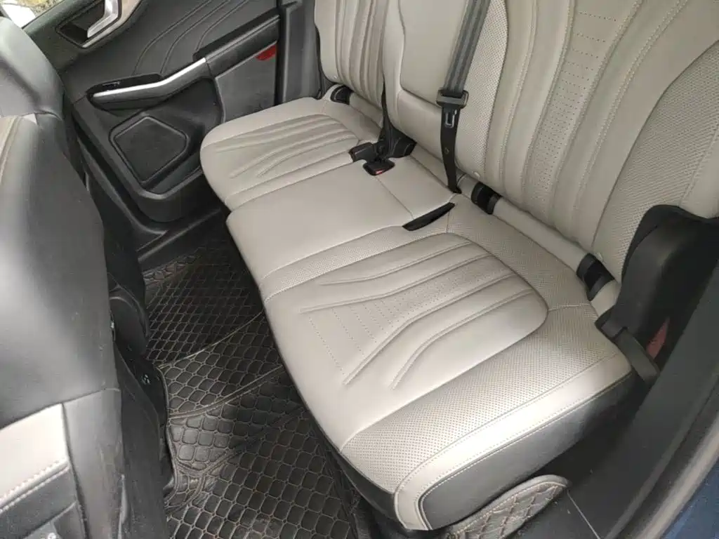 Ford Escape 2021 — фото 17