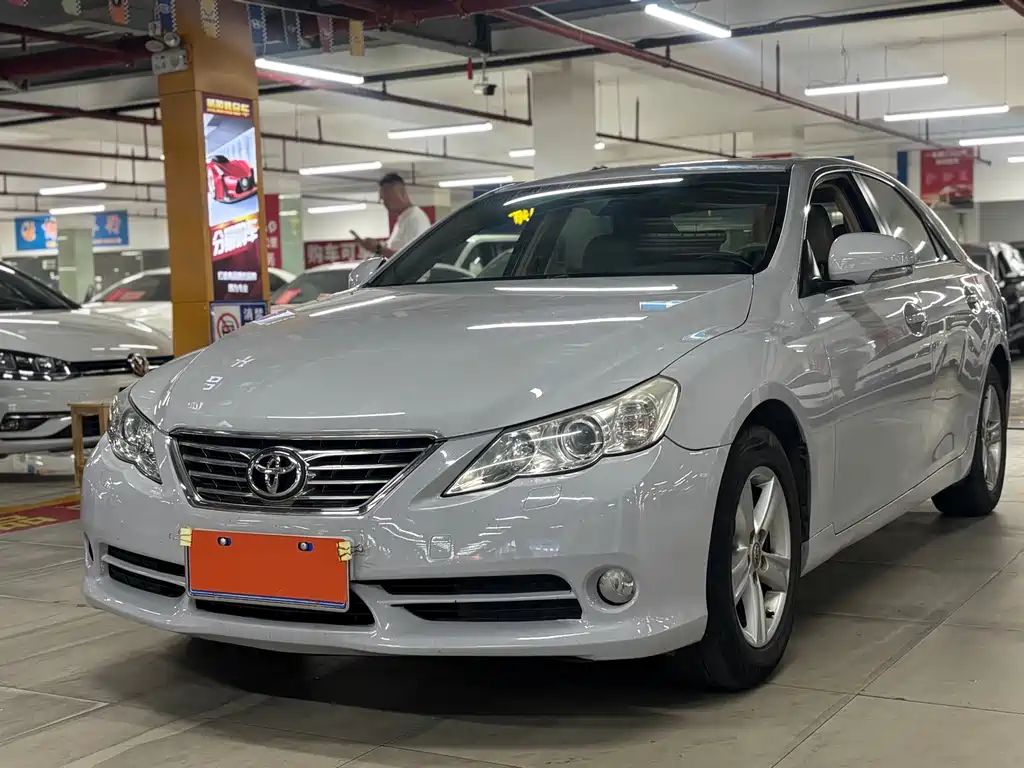 Toyota Reiz 2011